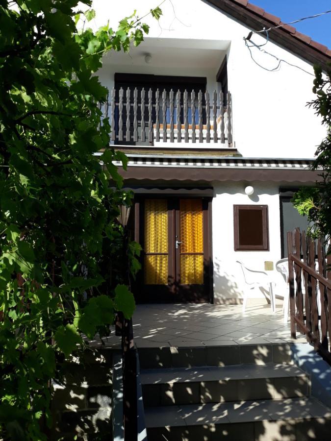 Retrovilla Balatonkenese Esterno foto